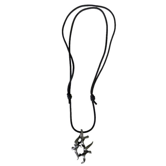 VINTAGE Flying Seagull Necklace Adjustable Leather Cord OS - Picture 3 of 6